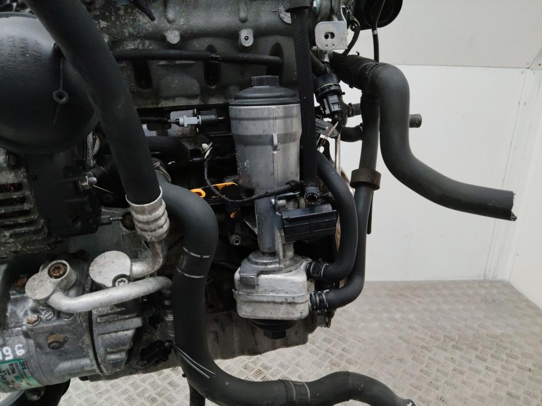 корпус масляного фильтра Volkswagen Passat B6 2009, 1.9 л., BKC, дизель, АКПП, 045115389 - фото №1