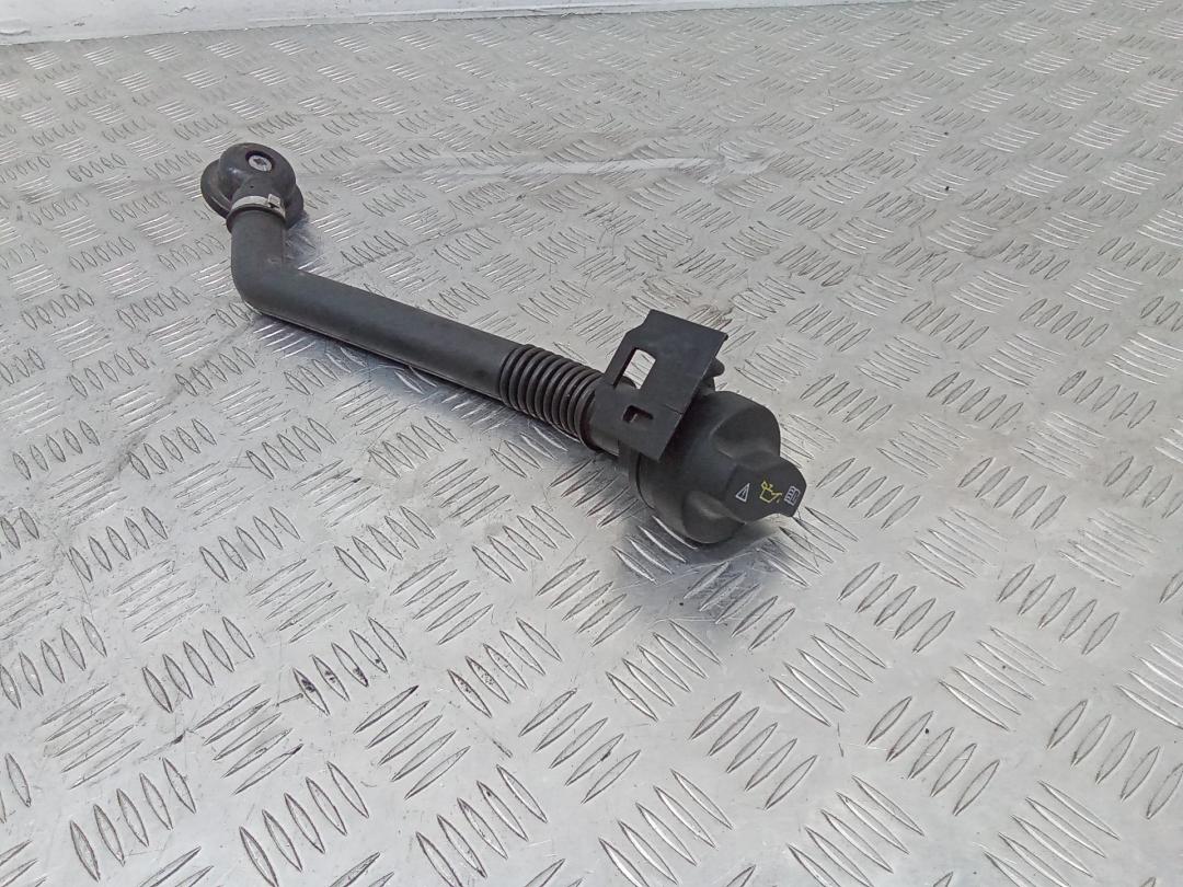 маслозаливная горловина Mercedes-Benz Sprinter 2 поколение (W906) 2013, 0112776A - фото №1