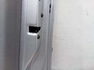 замок двери передней правой Volkswagen Caddy 3 поколение 2008