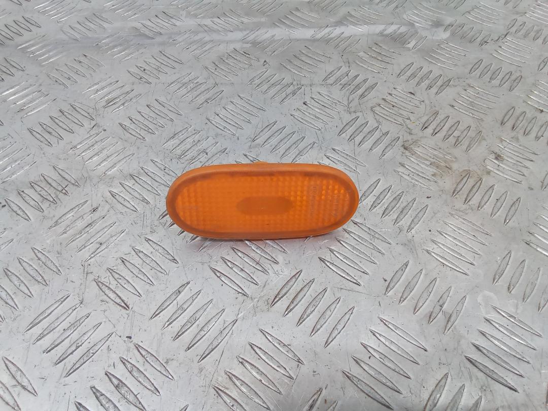 повторитель поворота на крыле правый Mercedes-Benz Sprinter 2 поколение (W906) 2012, A049044 - фото №1