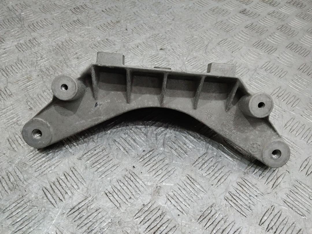 кронштейн (крепление) BMW X5 F15 2015, 5171732832402 - фото №1