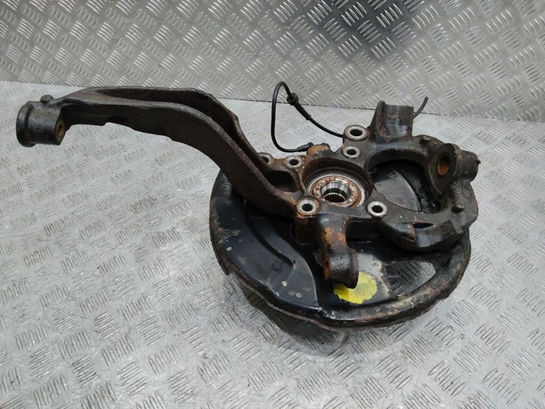 кулак поворотный правый Land Rover Range Rover Sport 1 поколение 2006, дизель, RUB500120RH - фото №1