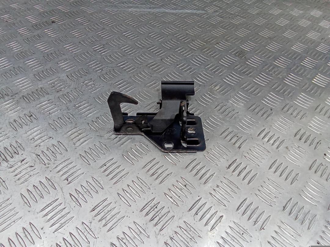 замок капота Volkswagen Touareg 1 поколение 2004, 6Q0823480 - фото №1