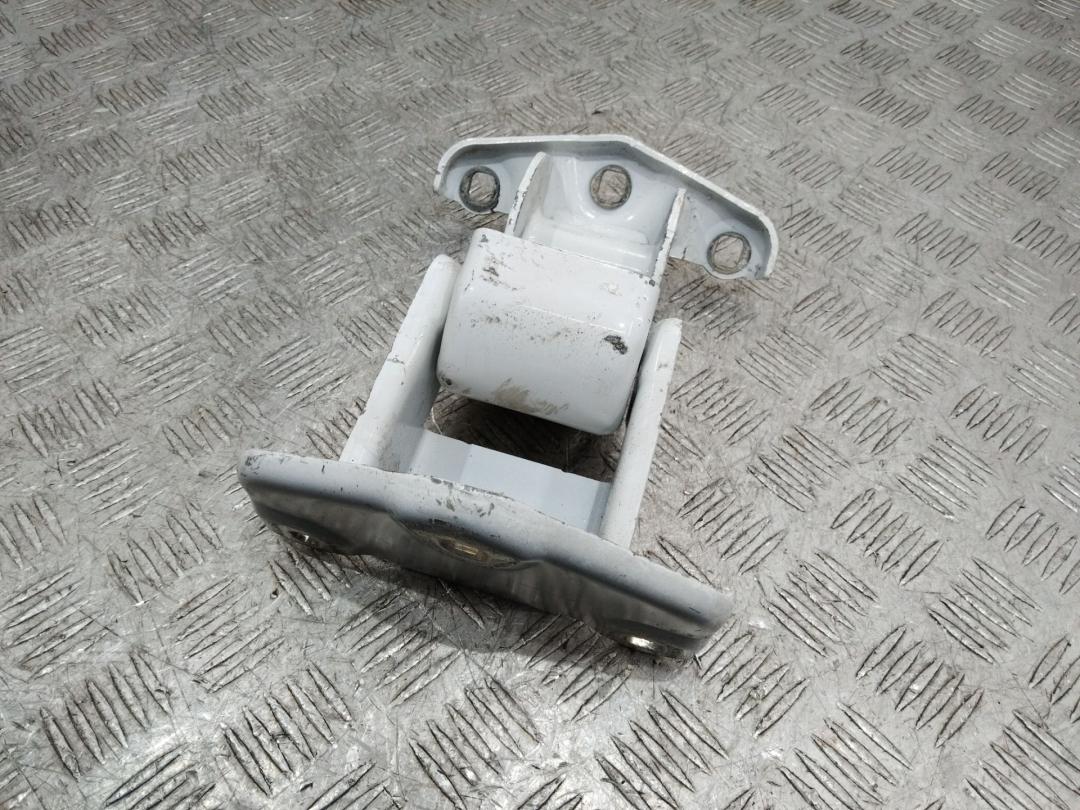 петля двери Renault Trafic 3 поколение 2015, 904101690R, 93867626 - фото №1