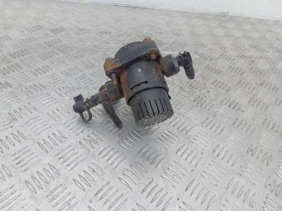 Клапан ускорительный Mercedes-Benz Atego 1 поколение 2001, 0044298044 - фото №1