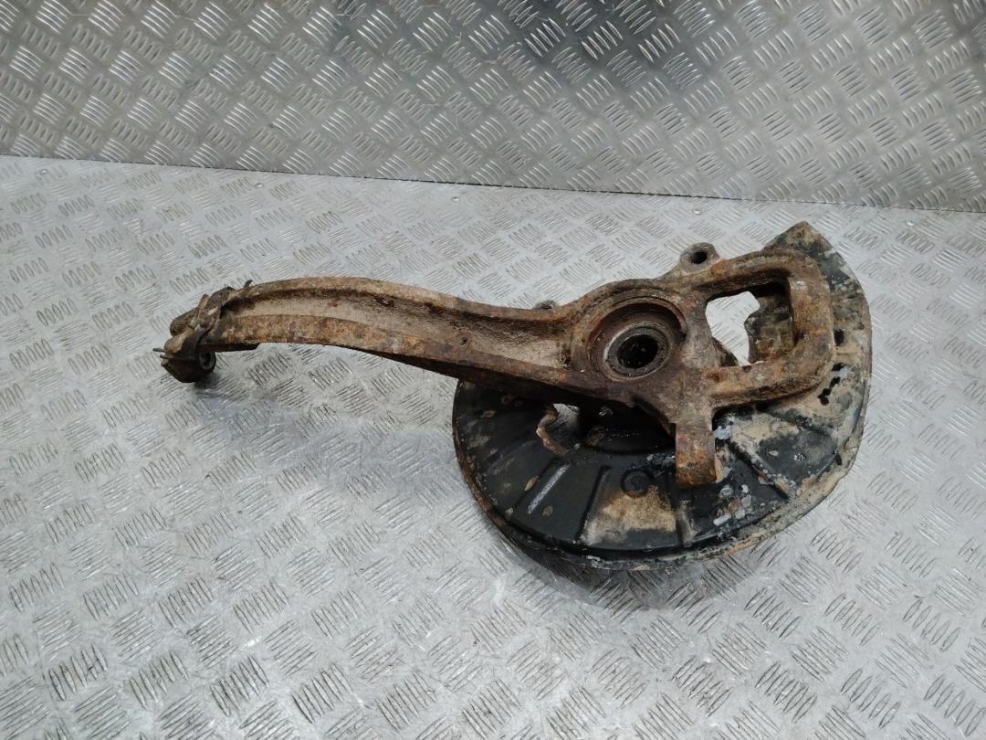 кулак поворотный левый Audi Q7 4L 2006, 7L0407257A - фото №1