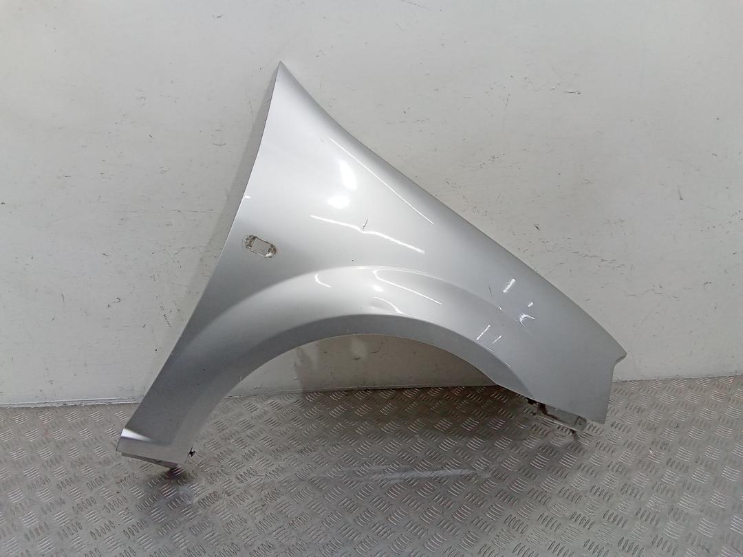 крыло переднее правое Renault Logan 1 поколение 2008 - фото №1