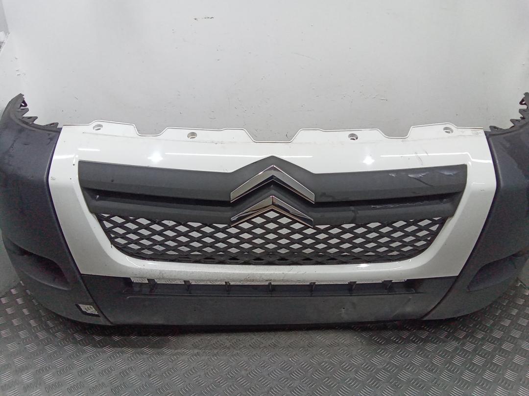 решетка радиатора Citroen Jumper 2 поколение 2012 - фото №1