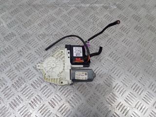 моторчик стеклоподъемника передний правый Volkswagen Jetta 5 поколение 2005, 1K5837402P