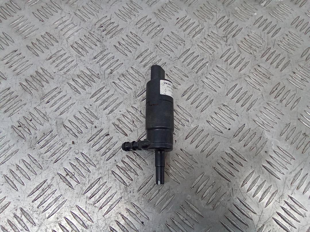 насос (моторчик) омывателя фар Volkswagen Touareg 1 поколение 2004, 3B0955681 - фото №1