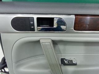 ручка внутренняя задняя правая Volkswagen Touareg 1 поколение 2004, 7L6837114