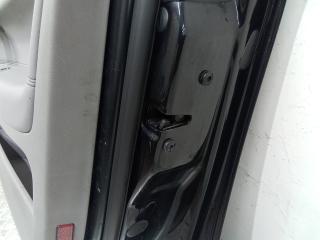 замок двери передней правой Volkswagen Touareg 1 поколение 2004