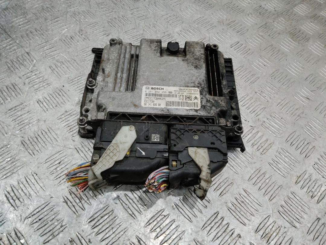 блок управления двигателем Peugeot 308 T9 2016, 1.6 л., дизель, МКПП, 9814182680 - фото №1