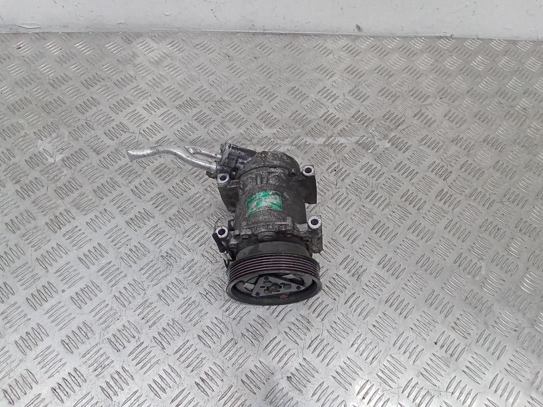 компрессор кондиционера Renault Kangoo 1 поколение 2000, 7700273801 - фото №1