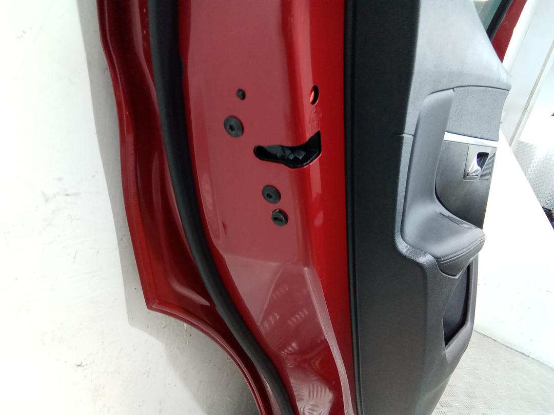 замок двери задней левой Peugeot 3008 2 поколение 2018 - фото №1