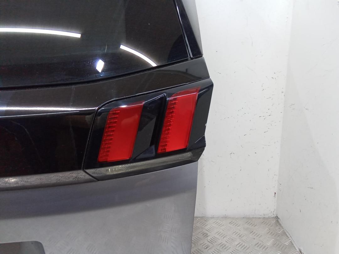 фонарь крышки багажника правый Peugeot 3008 2 поколение 2020 - фото №1