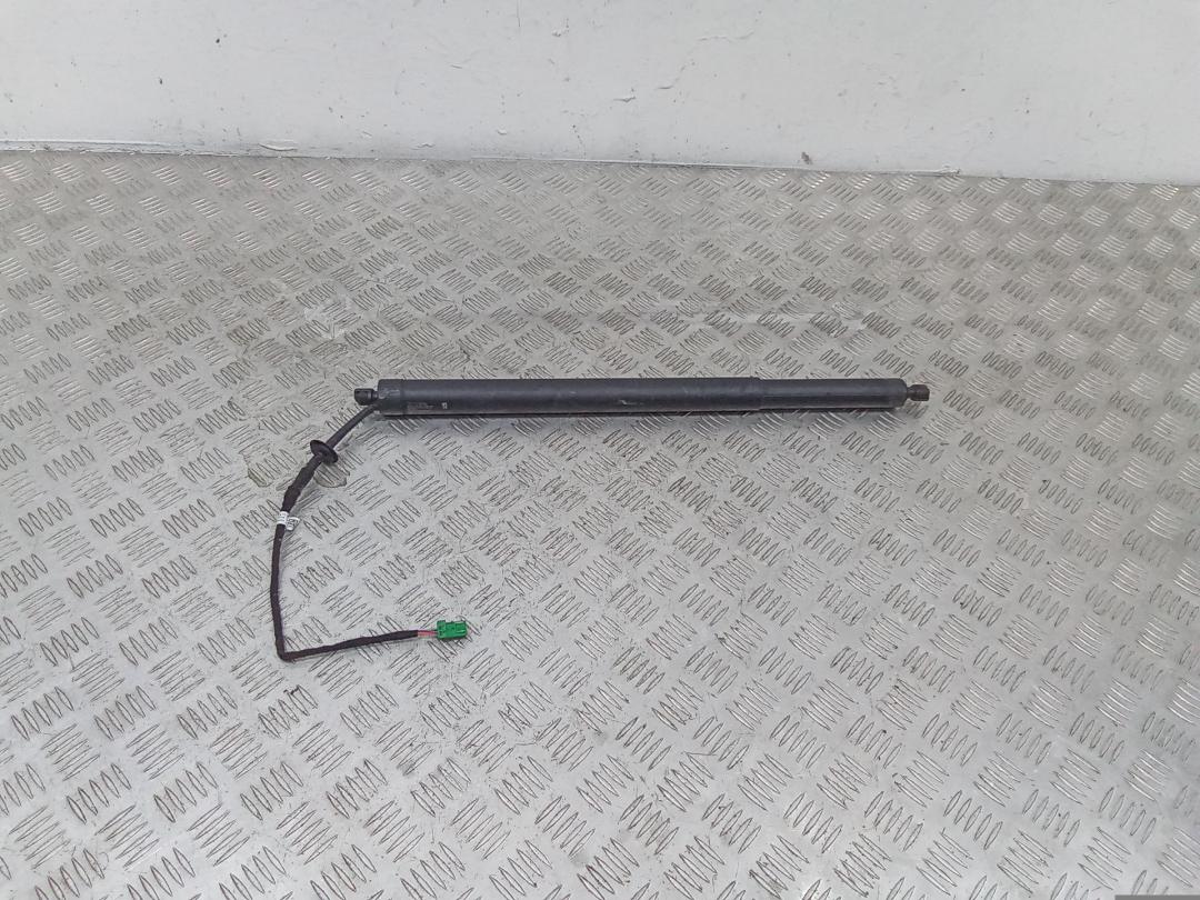 амортизатор крышки багажника (3-5 двери) Peugeot 3008 2 поколение 2020, 9830769680 - фото №1