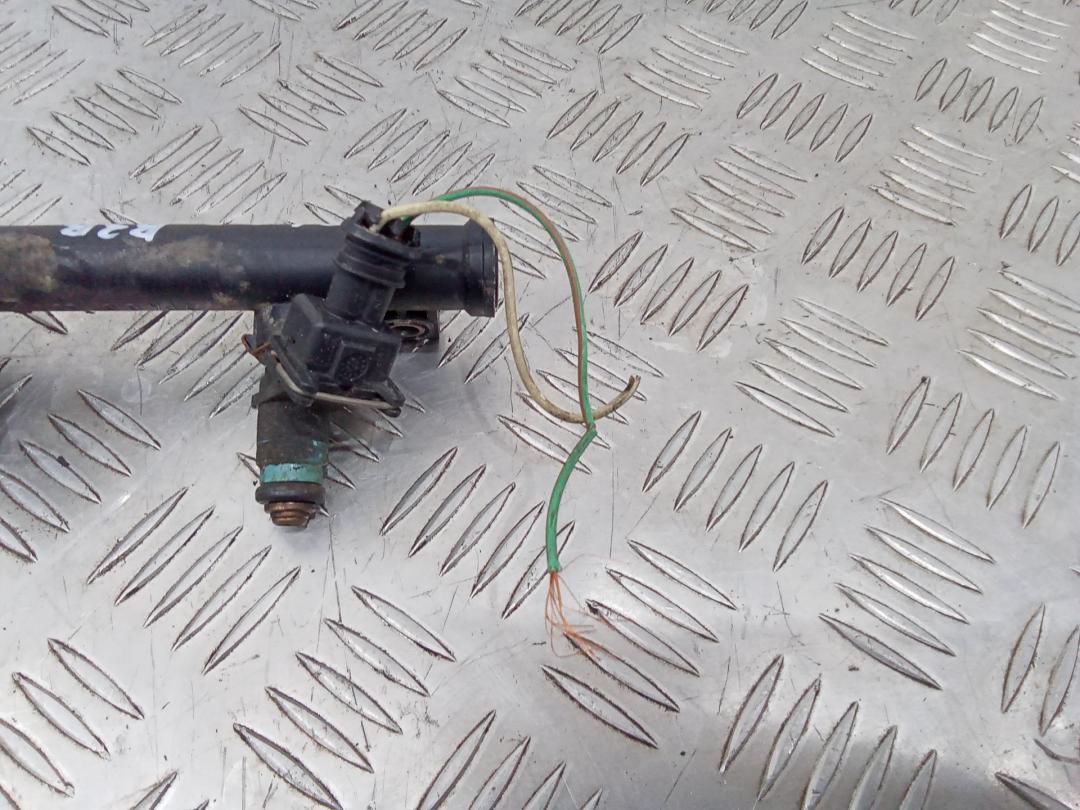 форсунка Renault Megane 2 поколение 2003, 1.4 л., бензин, ITGM60, H132254 - фото №1