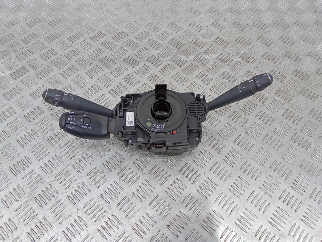 переключатель подрулевой (стрекоза) Peugeot 3008 2 поколение 2017, 98094487ZD - фото №1