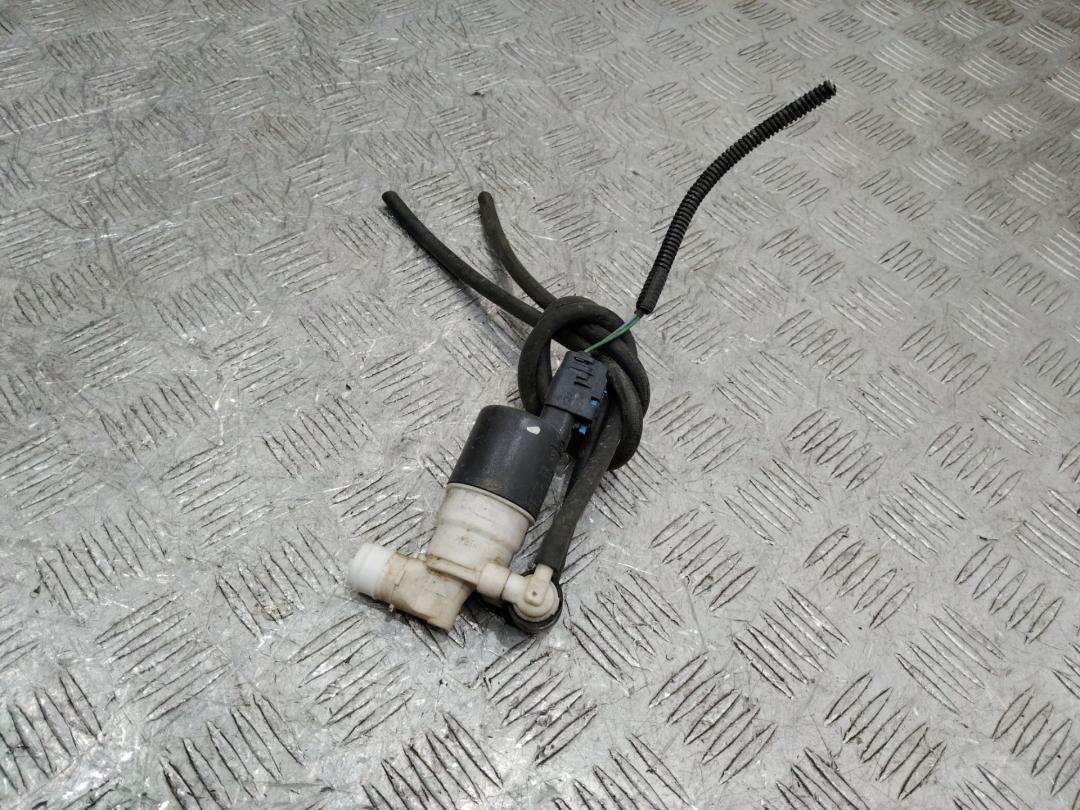 насос (моторчик) омывателя стекла Renault Megane 4 поколение 2018, 9684522380 - фото №1