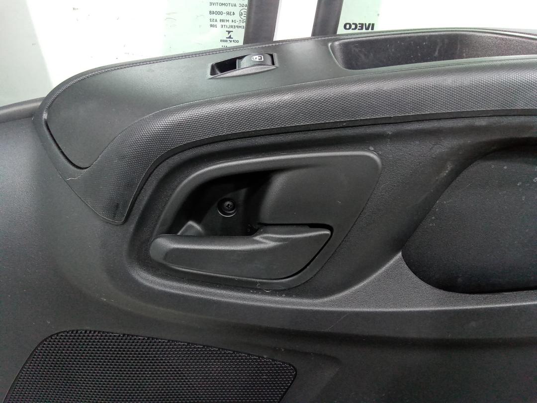 ручка внутренняя передняя правая IVECO Daily 6 поколение 2022 - фото №1