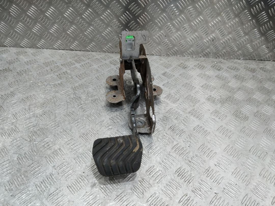 педаль тормоза Renault Megane 4 поколение 2016, 465013467R - фото №1