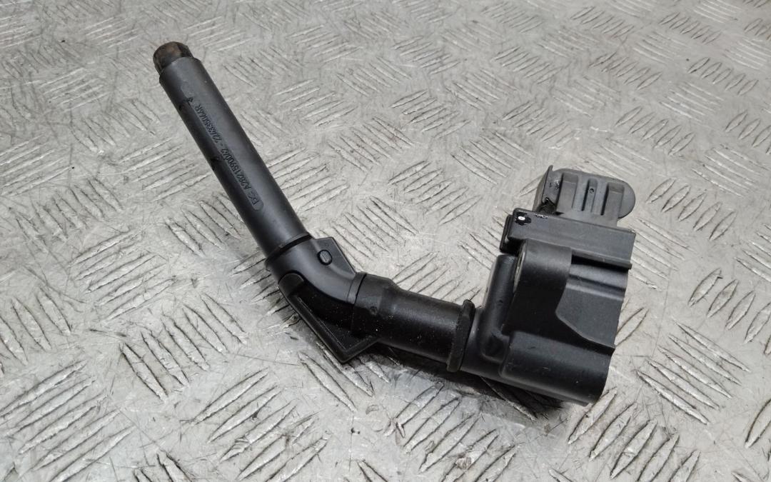 катушка зажигания Renault Arkana 1 поколение 2022, 1.3 л., бензин, МКПП, 224332935R - фото №1