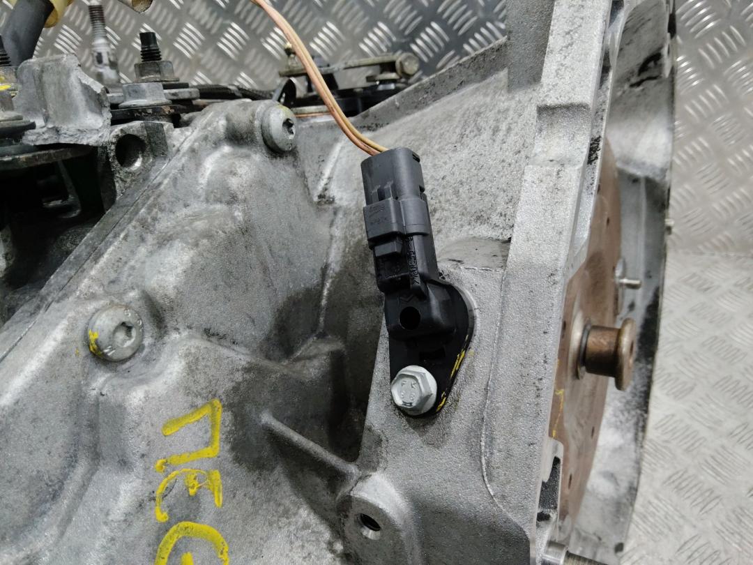 датчик коленвала Renault Megane 2 поколение 2005, 8200373588 - фото №1