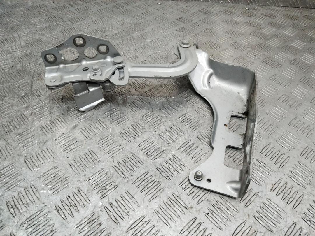 петля капота правая Mercedes-Benz GLC Coupe C253 2018, A2538800228 - фото №1