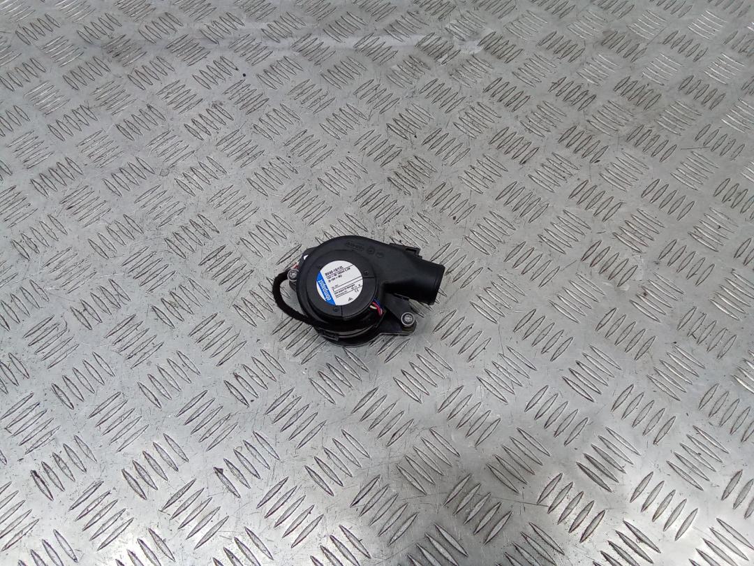 вентилятор охлаждения отсека электроники Mercedes-Benz GL-Класс X166 2014, A1669068800 - фото №1