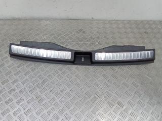 накладка внутренняя на заднюю панель кузова Mercedes-Benz GL-Класс X166 2014, A1666900341