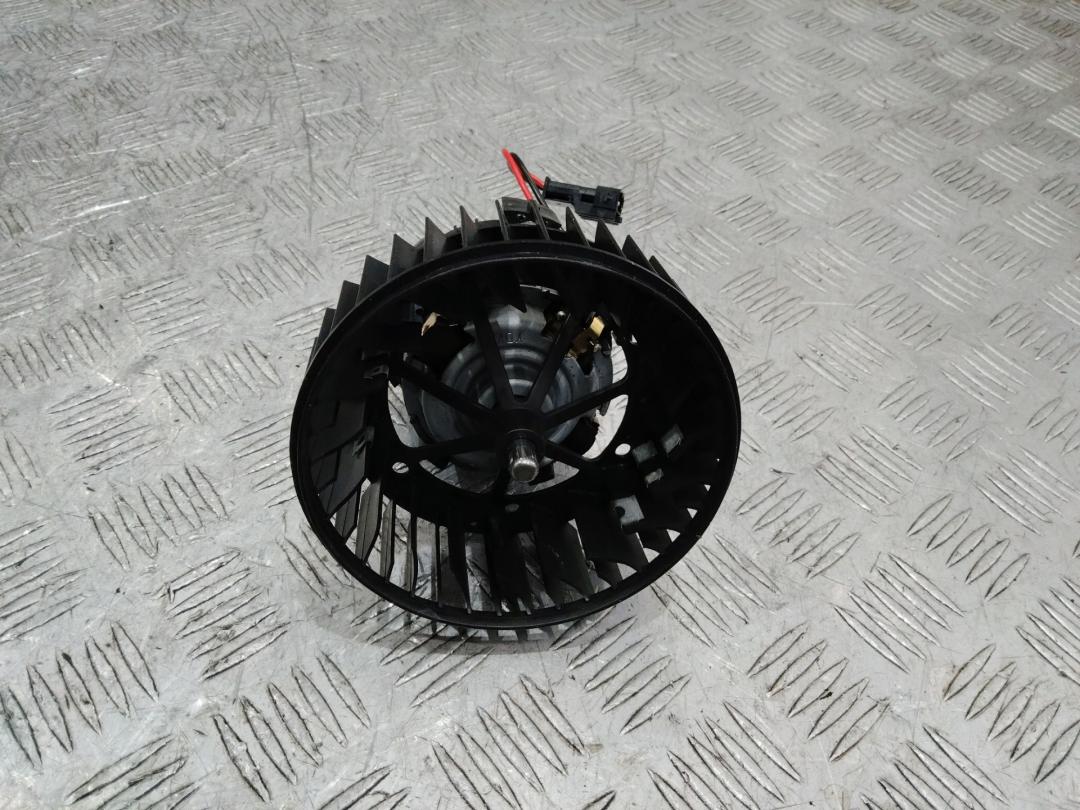 моторчик печки Mercedes-Benz GL-Класс X166 2014, T1016468F - фото №1