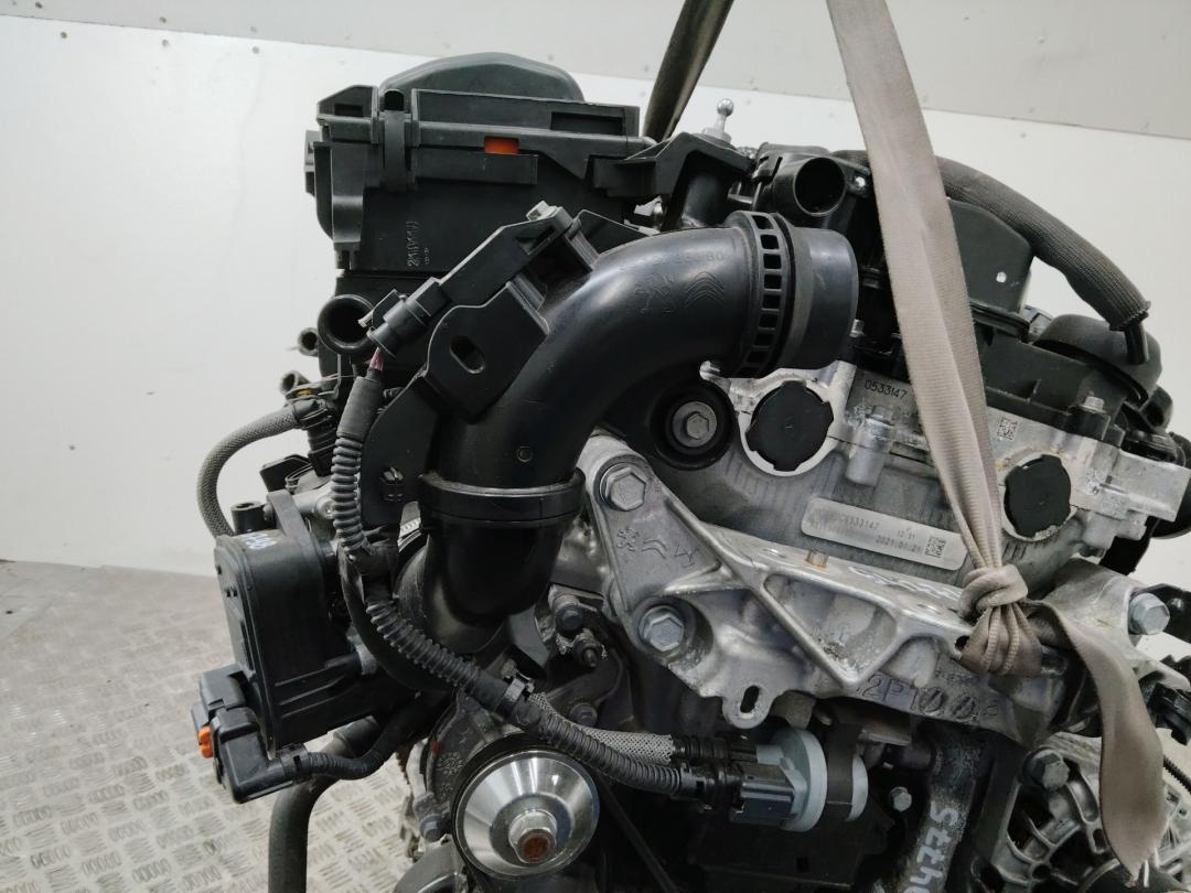 патрубок интеркулера Peugeot 208 2 поколение 2021, 1.2 л., бензин, МКПП, 9812736080 - фото №1