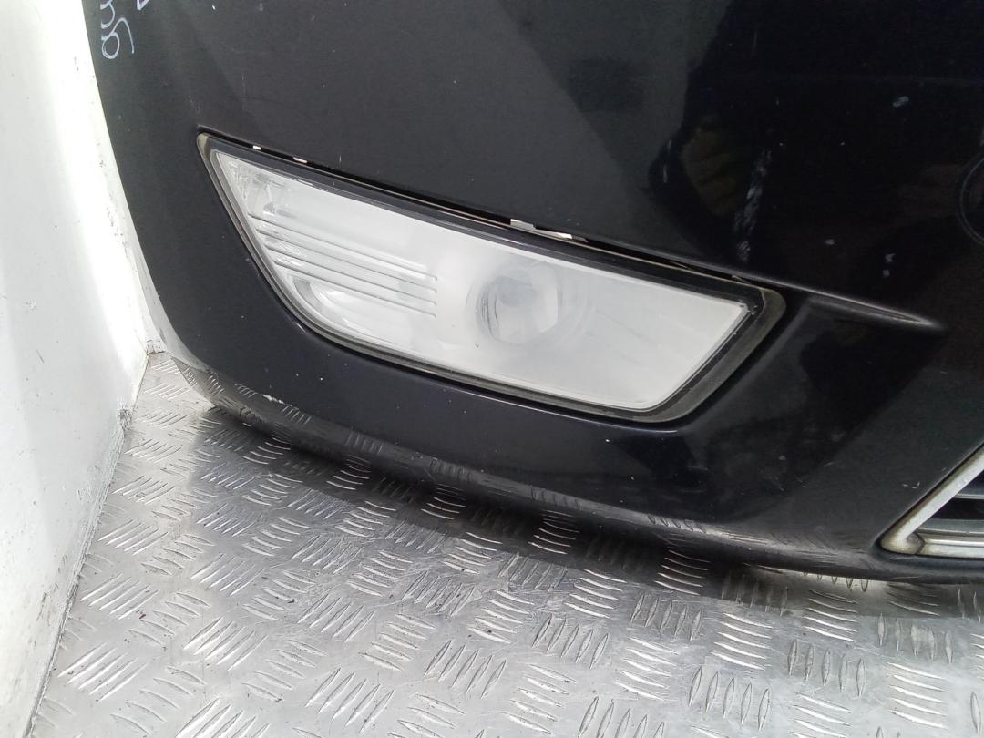 фара противотуманная правая Ford Mondeo 4 поколение 2007 - фото №1