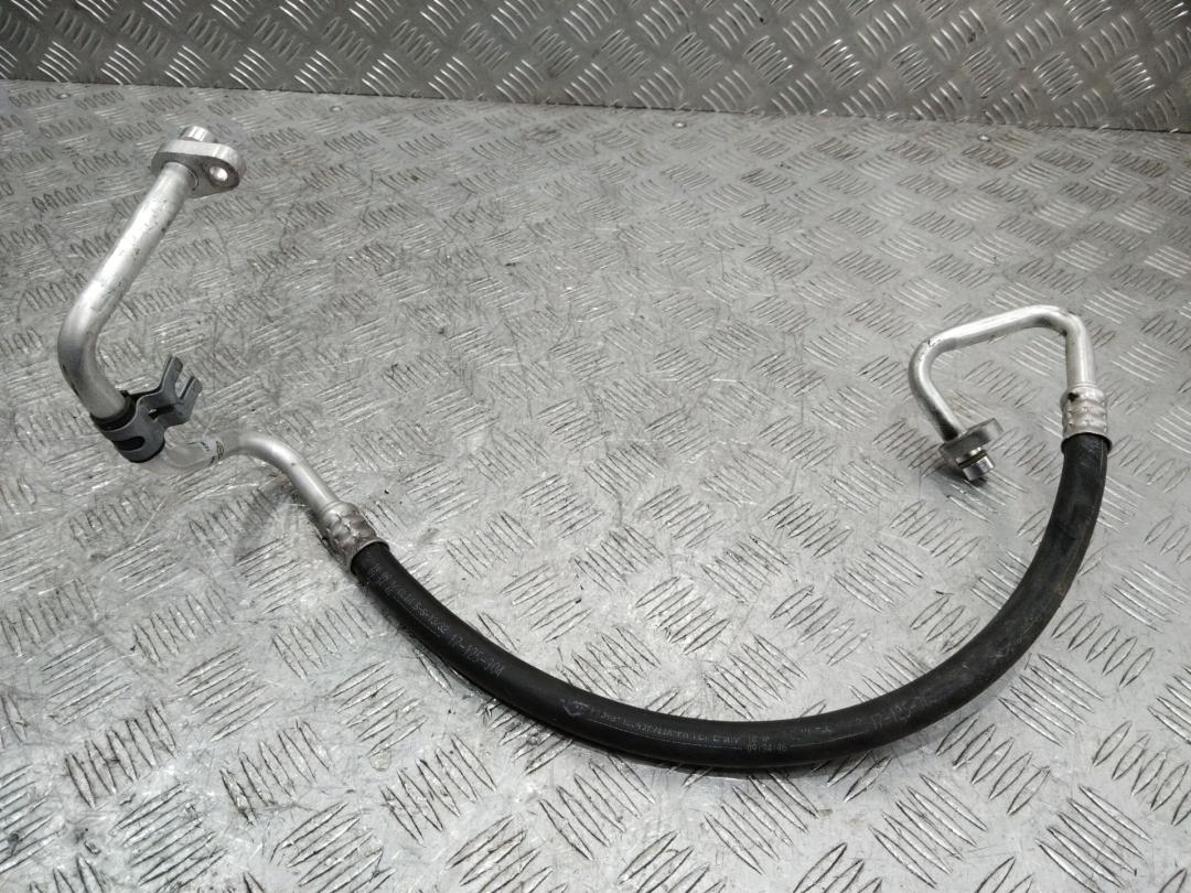 трубка кондиционера Renault Megane 4 поколение 2016, 924904498R - фото №1