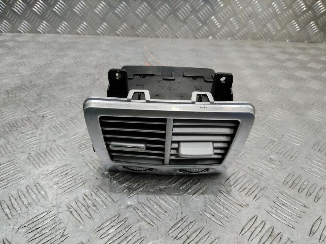 дефлектор обдува салона Mercedes-Benz S-Класс W221 2006, A2218301054 - фото №1