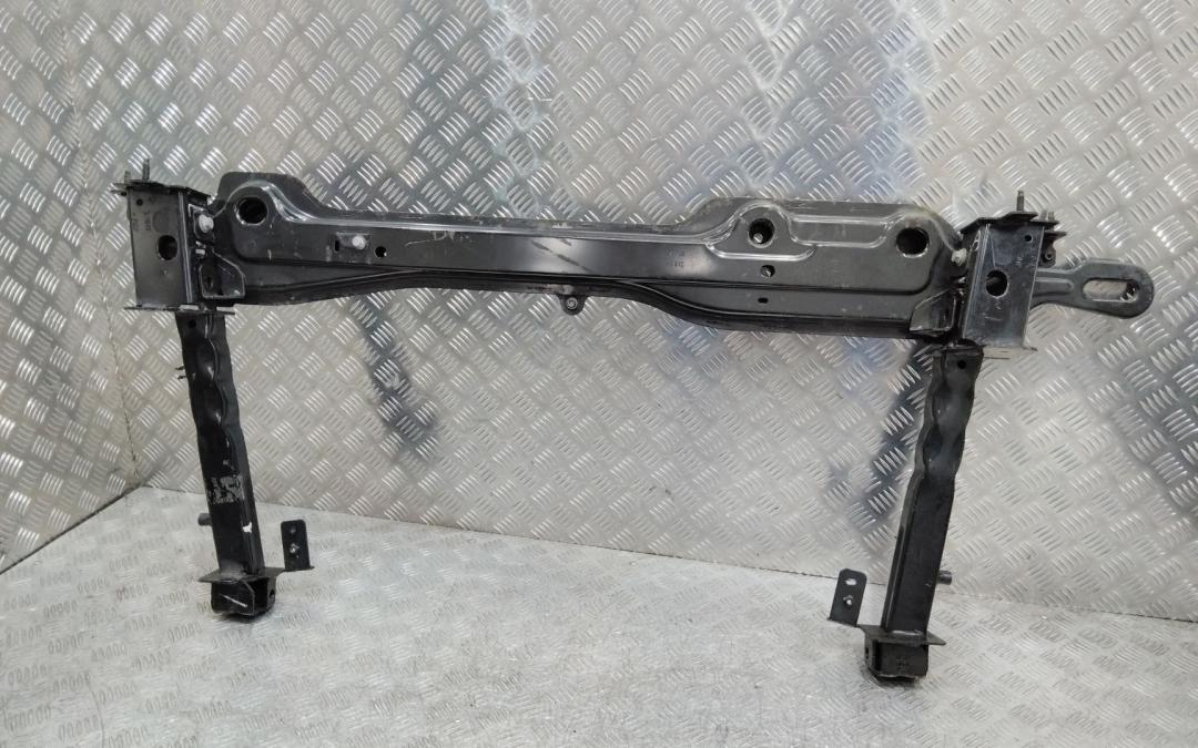 балка под радиатор Renault Megane 4 поколение 2018 - фото №1