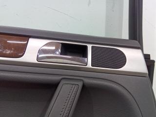 ручка внутренняя задняя левая Volkswagen Touareg 1 поколение [рестайлинг] 2007