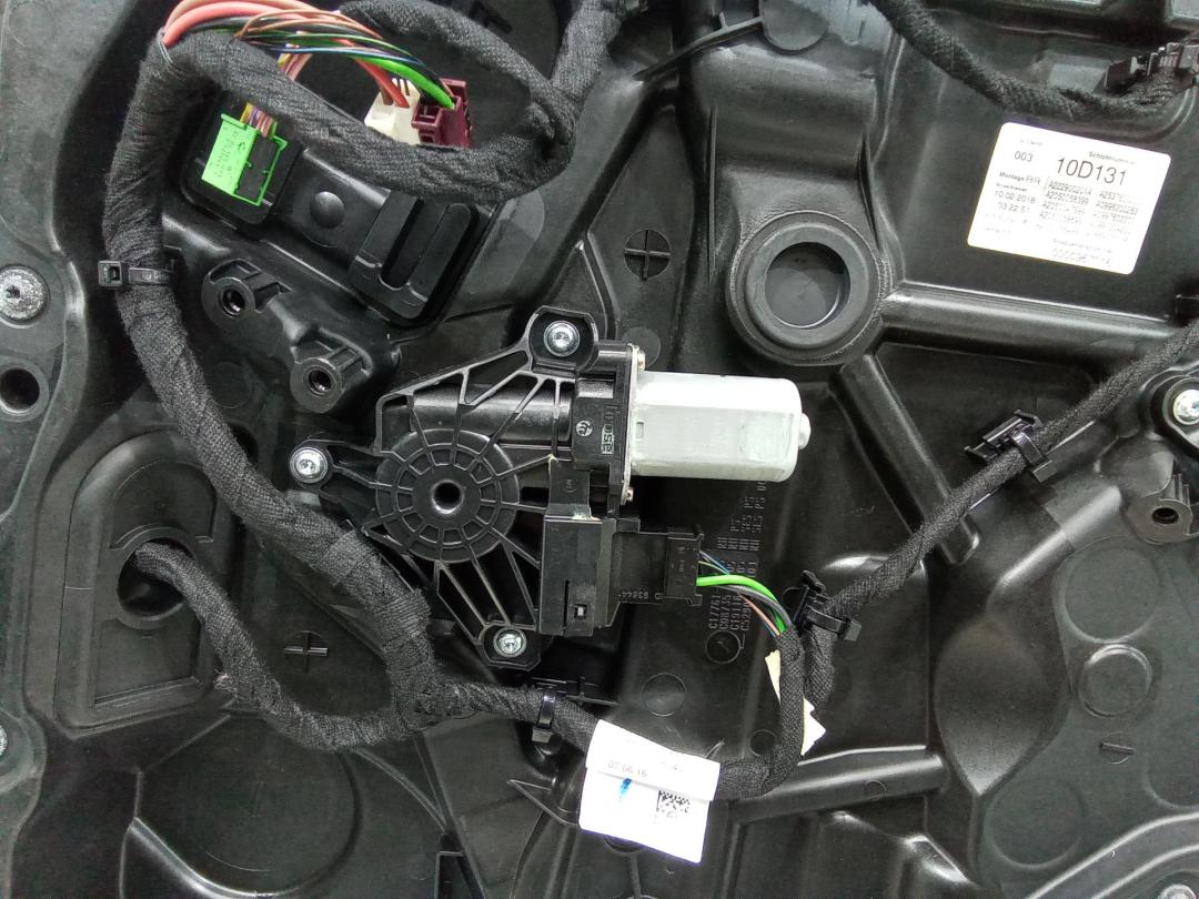 моторчик стеклоподъемника задний правый Mercedes-Benz GLC Coupe C253 2018 - фото №1