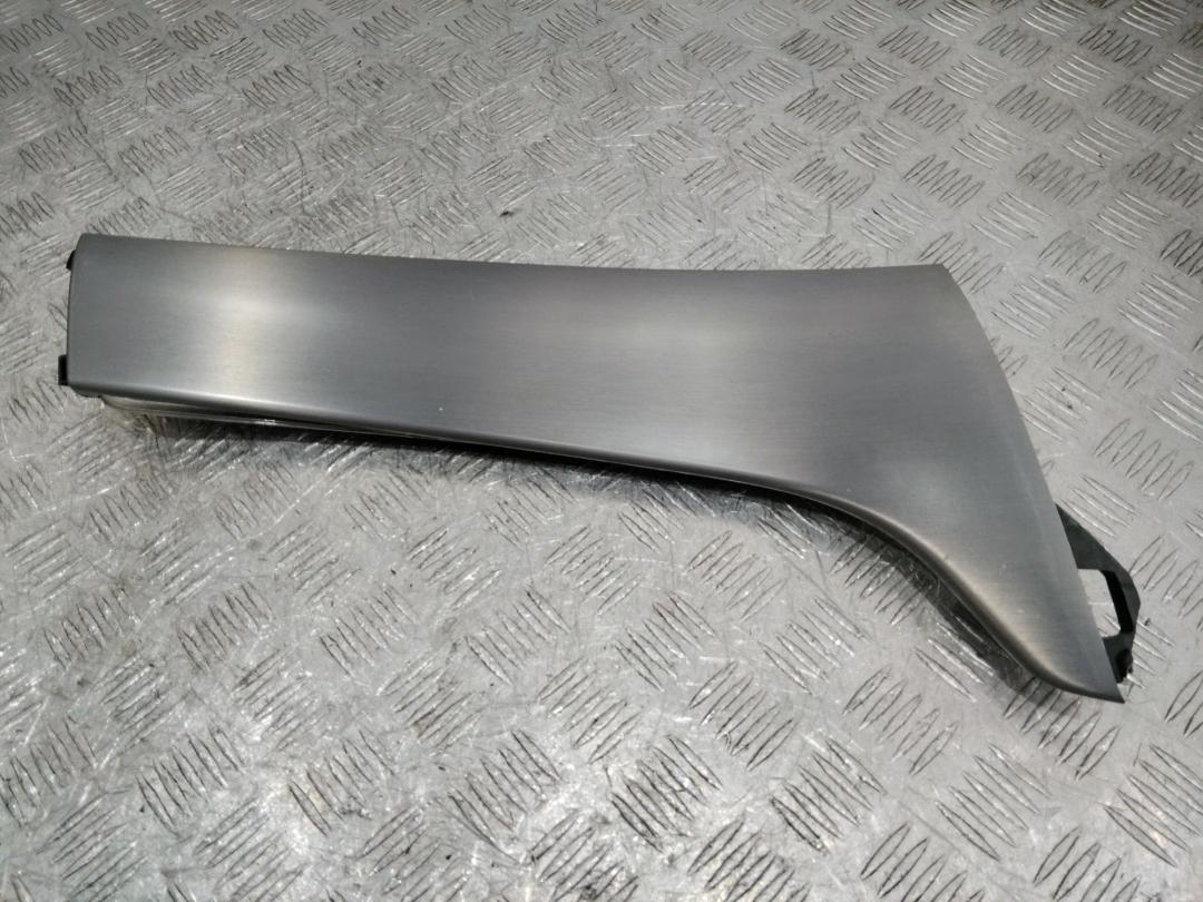 накладка декоративная Mercedes-Benz GLE V167 2018 - фото №1