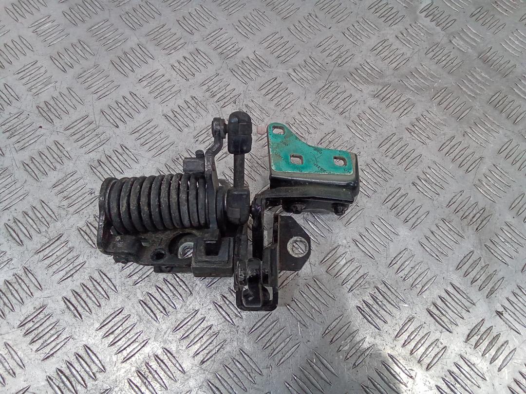 петля крышки багажника Mercedes-Benz C-Класс W205/S205/C205 2017, A2057580104 - фото №1