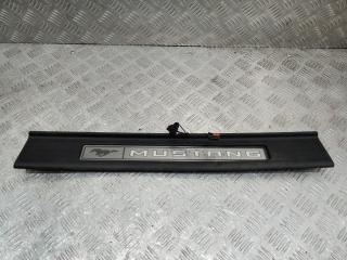накладка на порог внутренняя Ford Mustang 6 поколение 2015, FR3B6313222