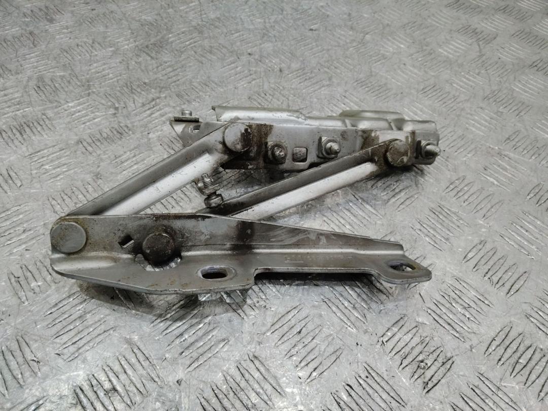 петля капота правая Opel Insignia 1 поколение (A) 2010, 12841601RH - фото №1