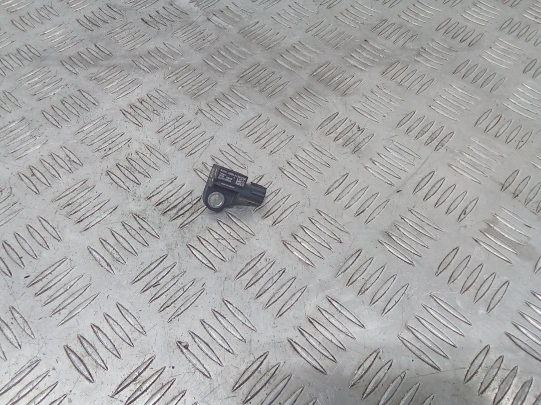 датчик удара Ford Mustang 6 поколение 2015, FR3T14B006AA - фото №1