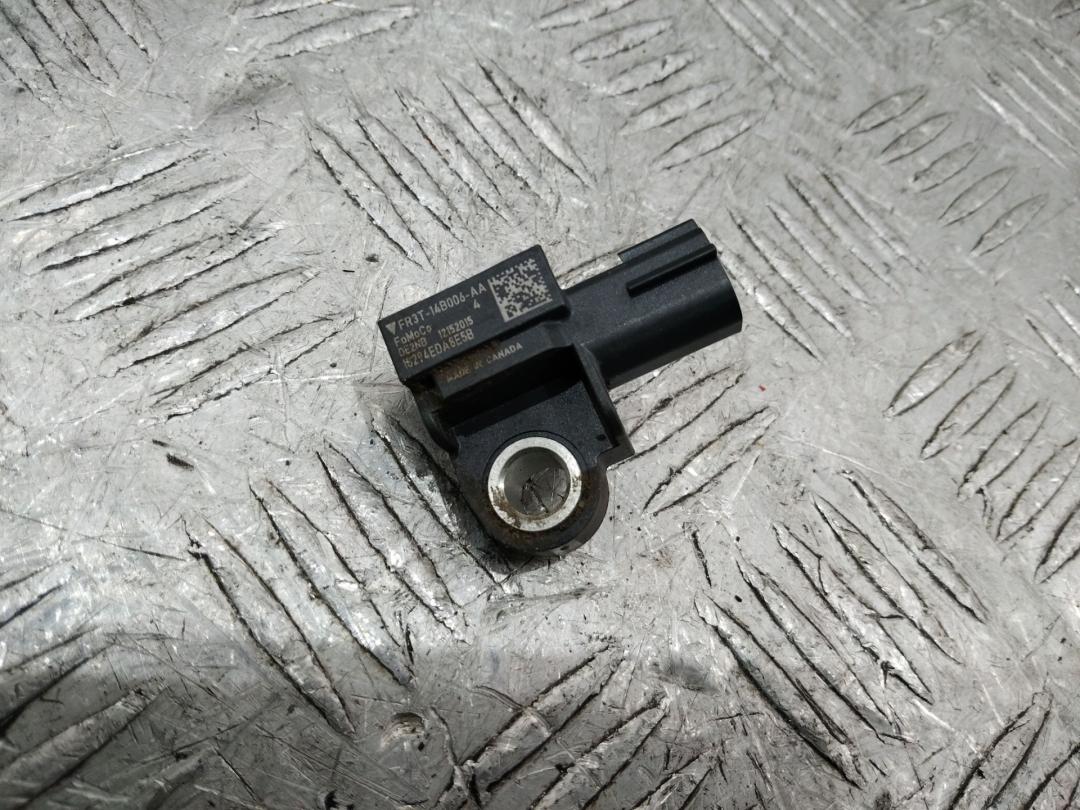 датчик удара Ford Mustang 6 поколение 2015, 5.0 л., бензин, МКПП, купе, FR3T14B006AA - фото №1