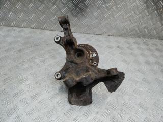 кулак поворотный левый Ford Mustang 6 поколение 2015, 5.0 л., бензин, МКПП, купе, FR3C8108A