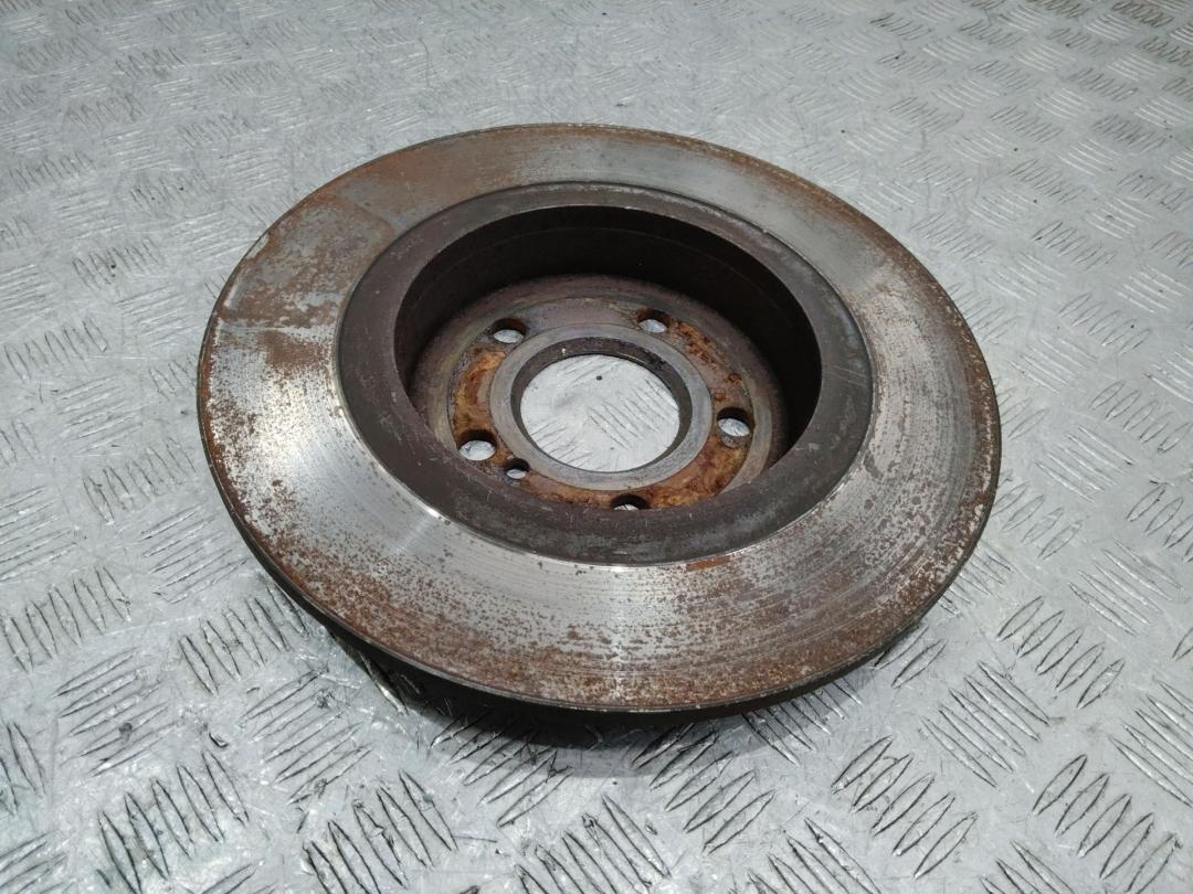 диск тормозной задний Mercedes-Benz A-Класс W176 2013, 2.0 л., бензин - фото №1