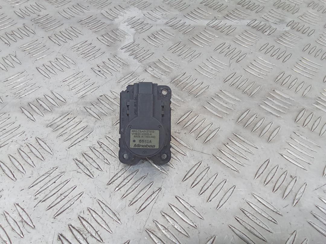 моторчик заслонки печки Mitsubishi ASX 1 поколение 2010, CSA512T010 - фото №1