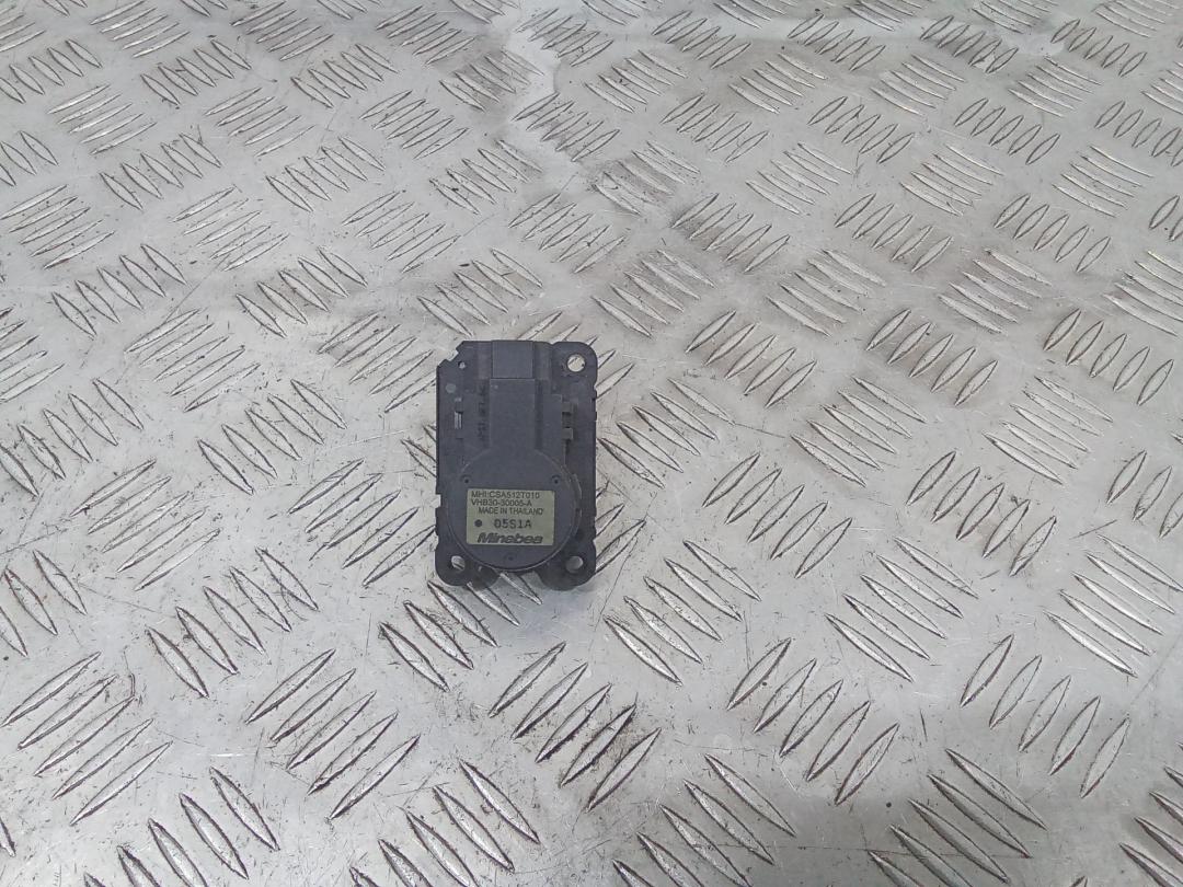 моторчик заслонки печки Mitsubishi ASX 1 поколение 2010, CSA512T010 - фото №1