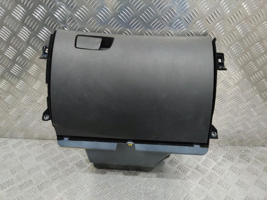 бардачок Renault Megane 4 поколение 2016, P685000238R - фото №1